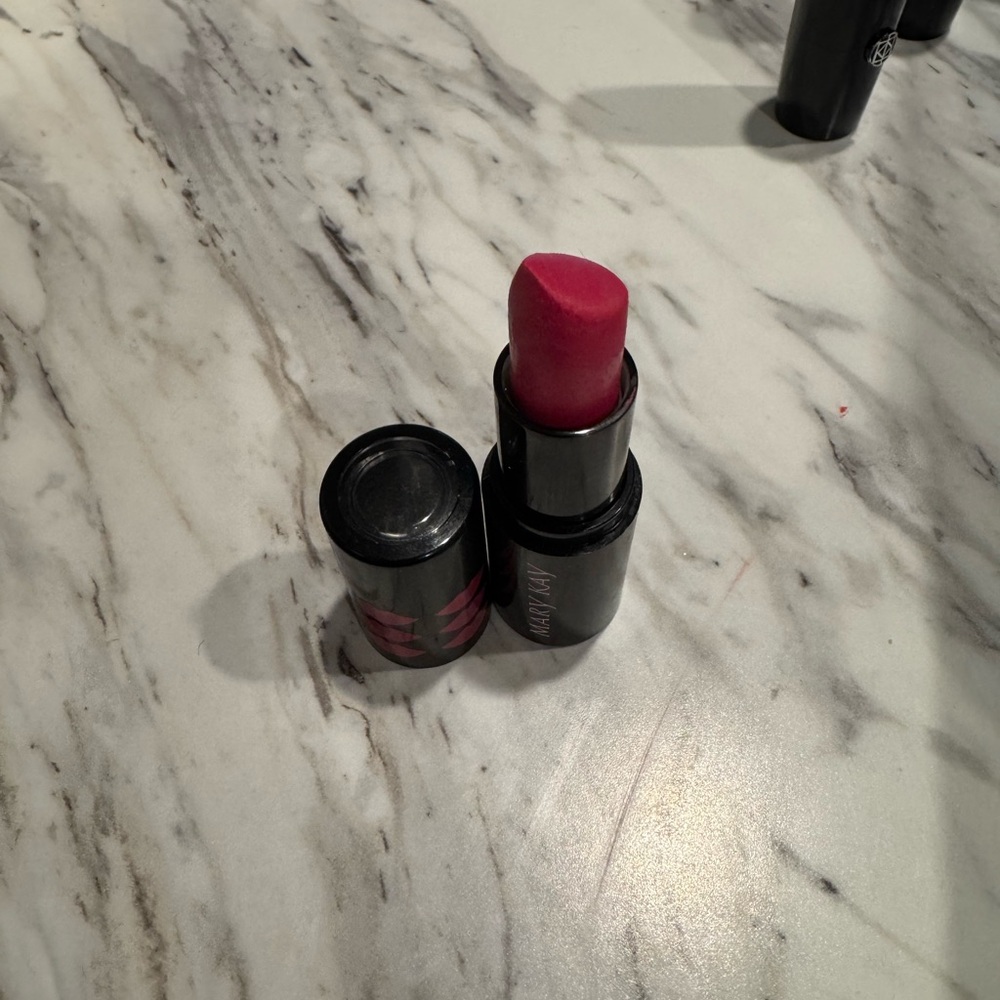 Mary Kay Pink Lipstick